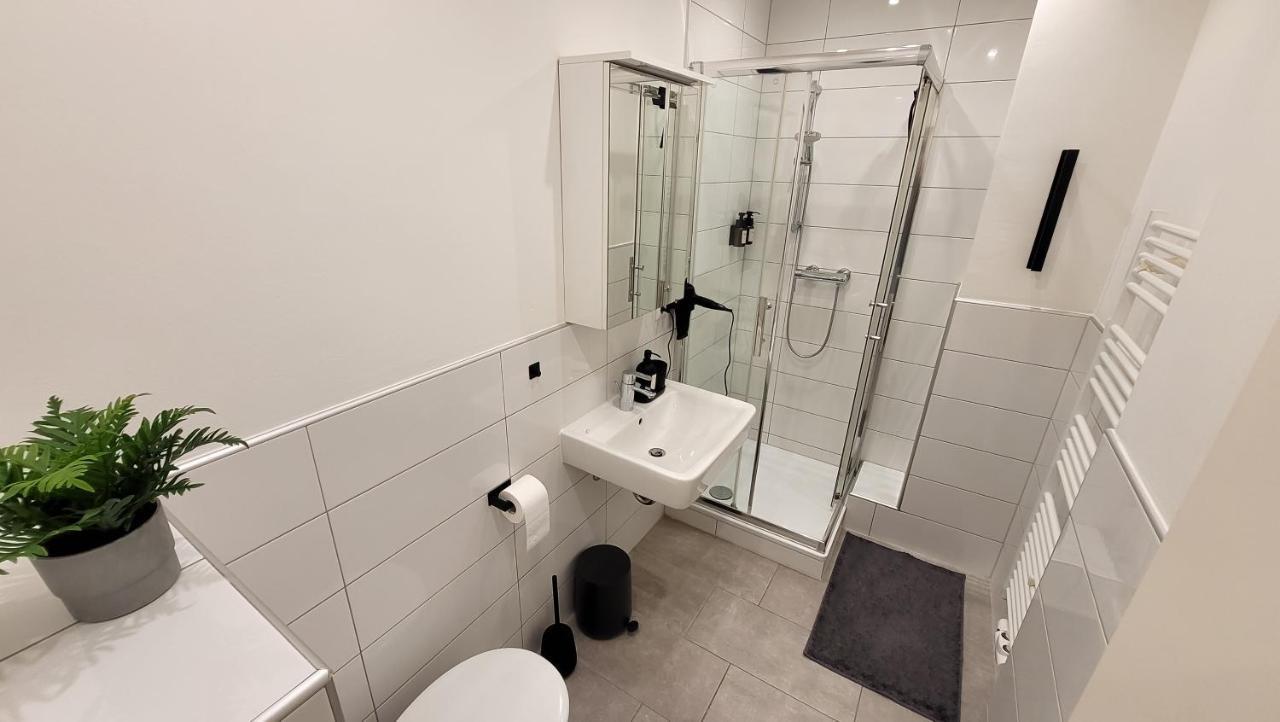 Apartmán Business & Family - Zentral, 24H Check-In, Xxl Tv Siegburg Exteriér fotografie
